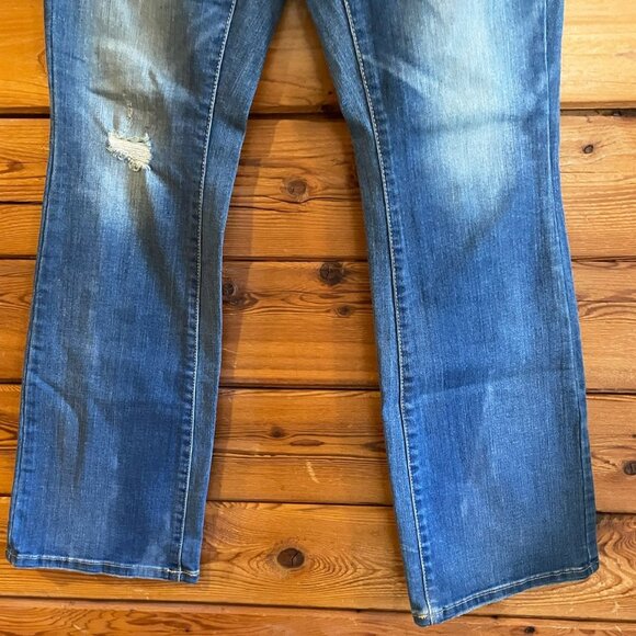 NWOT Universal Thread mid-rise skinny bootcut distressed jeans - Picture 6 of 13